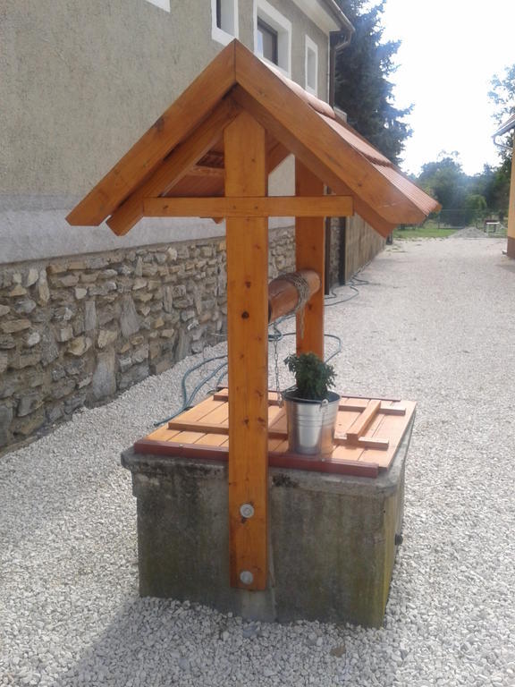 Határmenti Vendégház Zsira Exterior foto